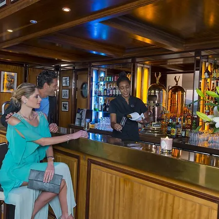 Amarante Golf Plaza Hotel 4*